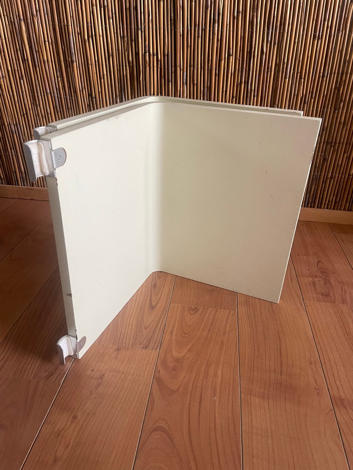 Zijtafel / Bijzettafel - Crèmekleurig hogte en breed 34cm, Minder dan 45 cm, Minder dan 55 cm, Gebruikt, Ophalen of Verzenden