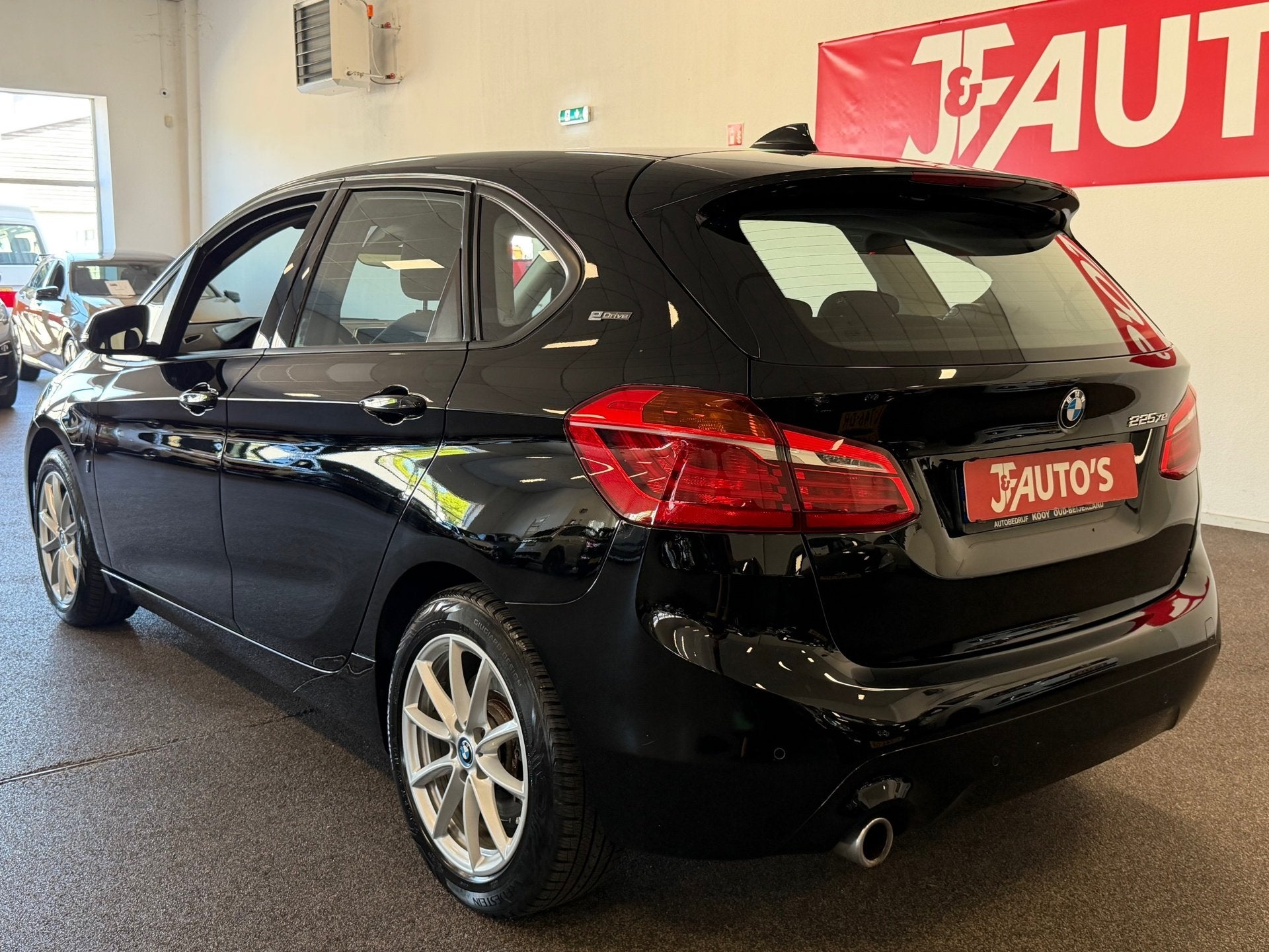 BMW 2-serie Active Tourer 225xe iPerformance|NAVIGATIE|CRUIS, Auto's, Automaat, 8 kWh, Gebruikt, Automatische klimaatregeling