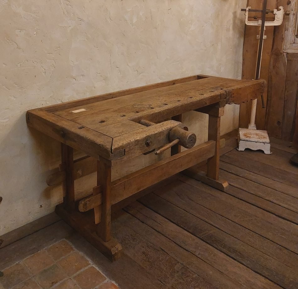 oude robuuste werkbank, Ophalen