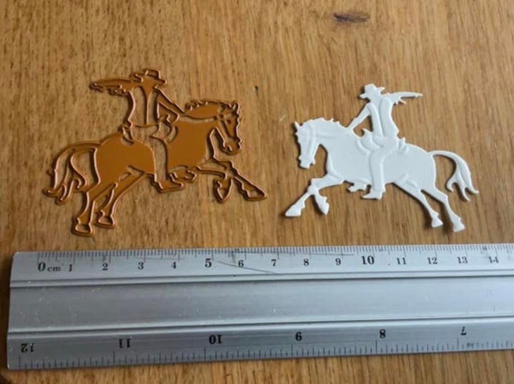 Snijmal cowboy op paard 972, Hobby en Vrije tijd, Kaarten | Zelf maken, Ophalen of Verzenden, Zo goed als nieuw, Pons of Mal