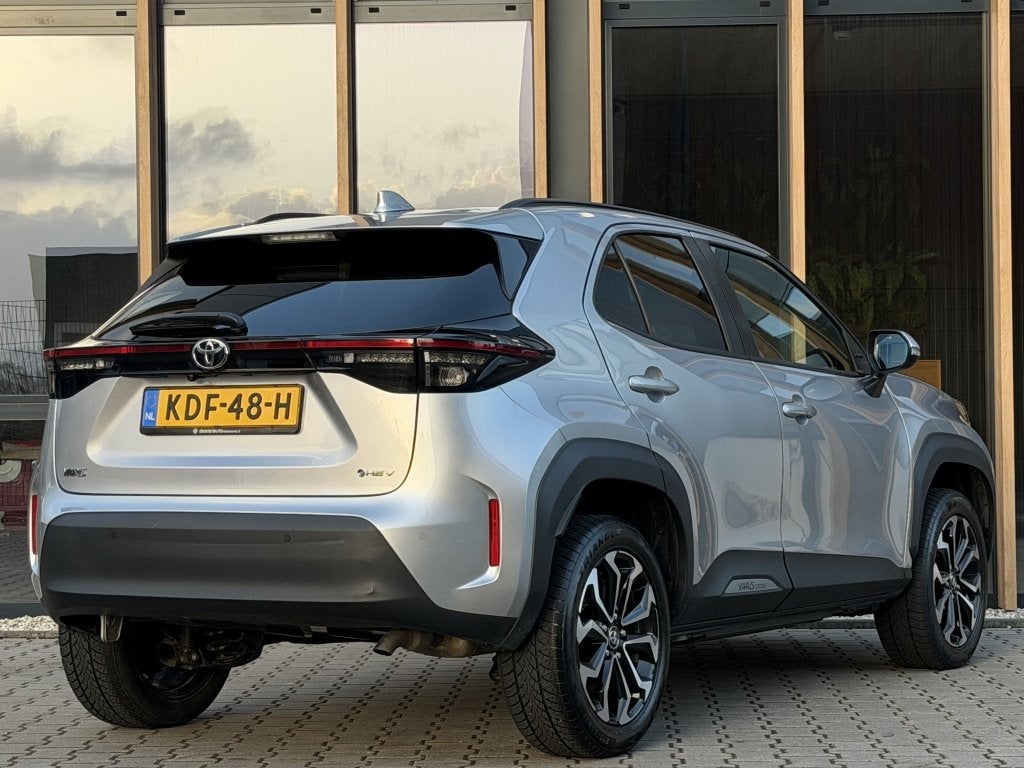 Toyota Yaris Cross 1.5 Hybr 115 Dynamic | Parkeersensoren V+, Dealer onderhouden, Stof, Gebruikt, 1165 kg