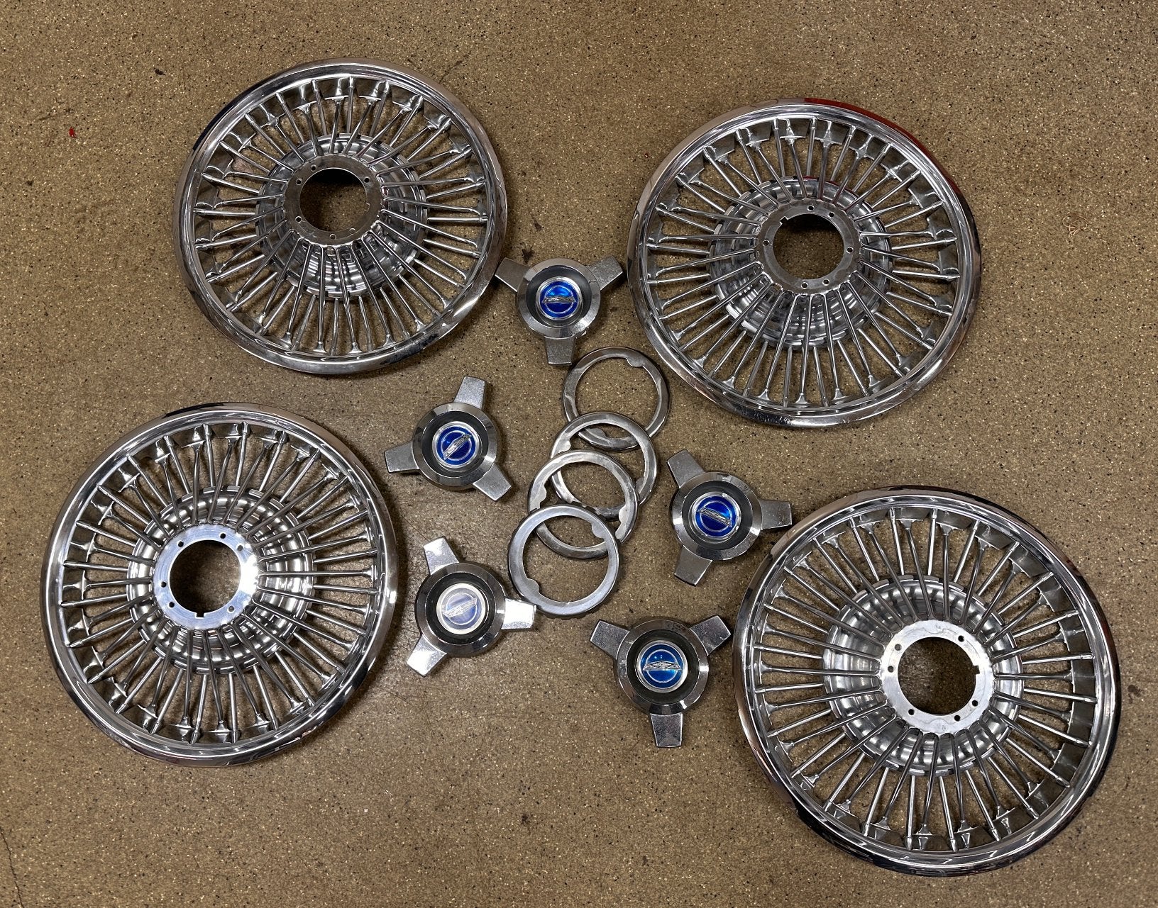 Ford Mustang spinners, Ophalen of Verzenden, Ford
