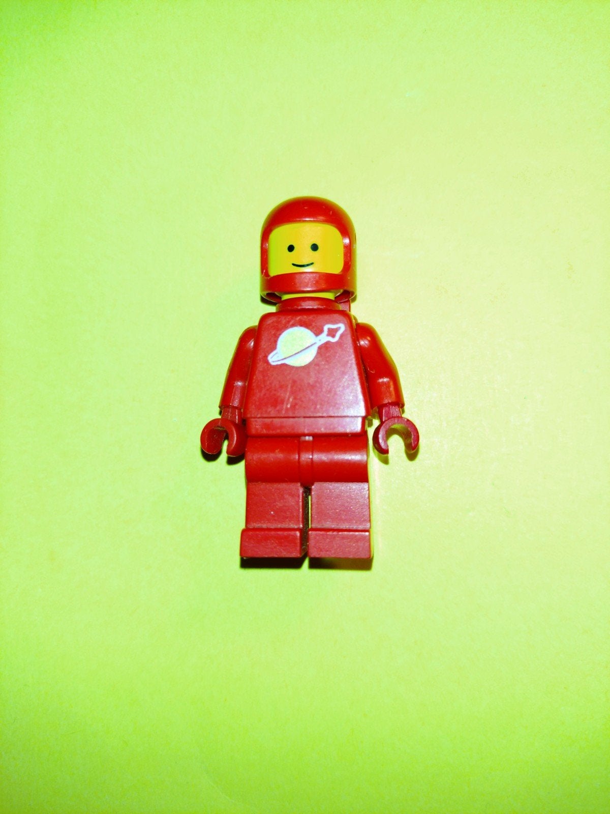LEGO SPACE RED CLASSIC SPACEMAN FIGUUR/POPPETJE, Kinderen en Baby's, Speelgoed | Duplo en Lego, Lego, Ophalen of Verzenden, Zo goed als nieuw