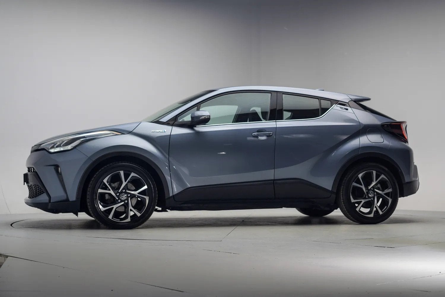 Toyota C-HR 2.0 Hybrid Dynamic [ Navi Camera Apple/Android ], Auto's, Automaat, 4 cilinders, Origineel Nederlands, Bedrijf