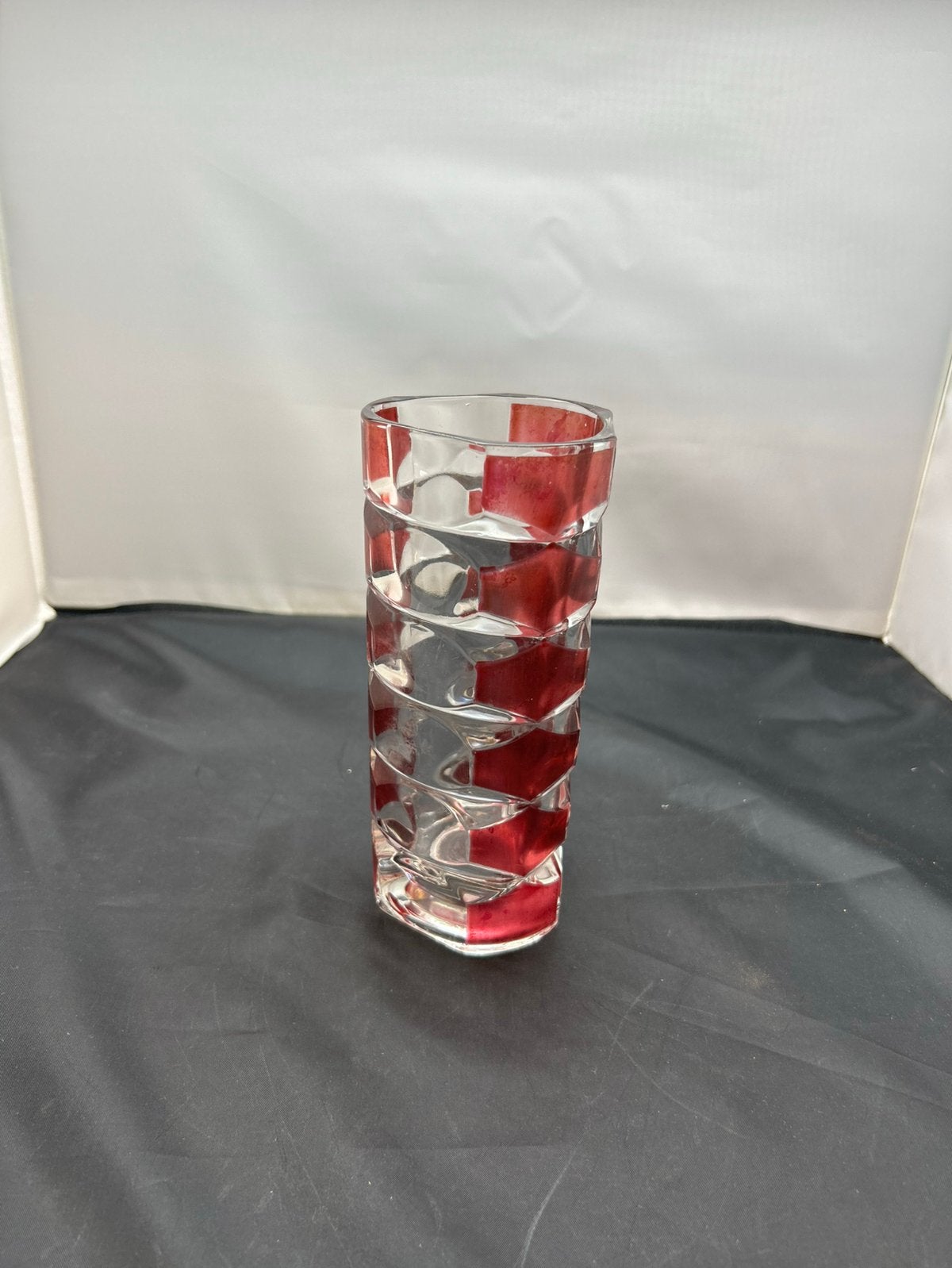 Luminarc Windsor Rubis vaasje jaren 70, Antiek en Kunst, Antiek | Glas en Kristal, Ophalen