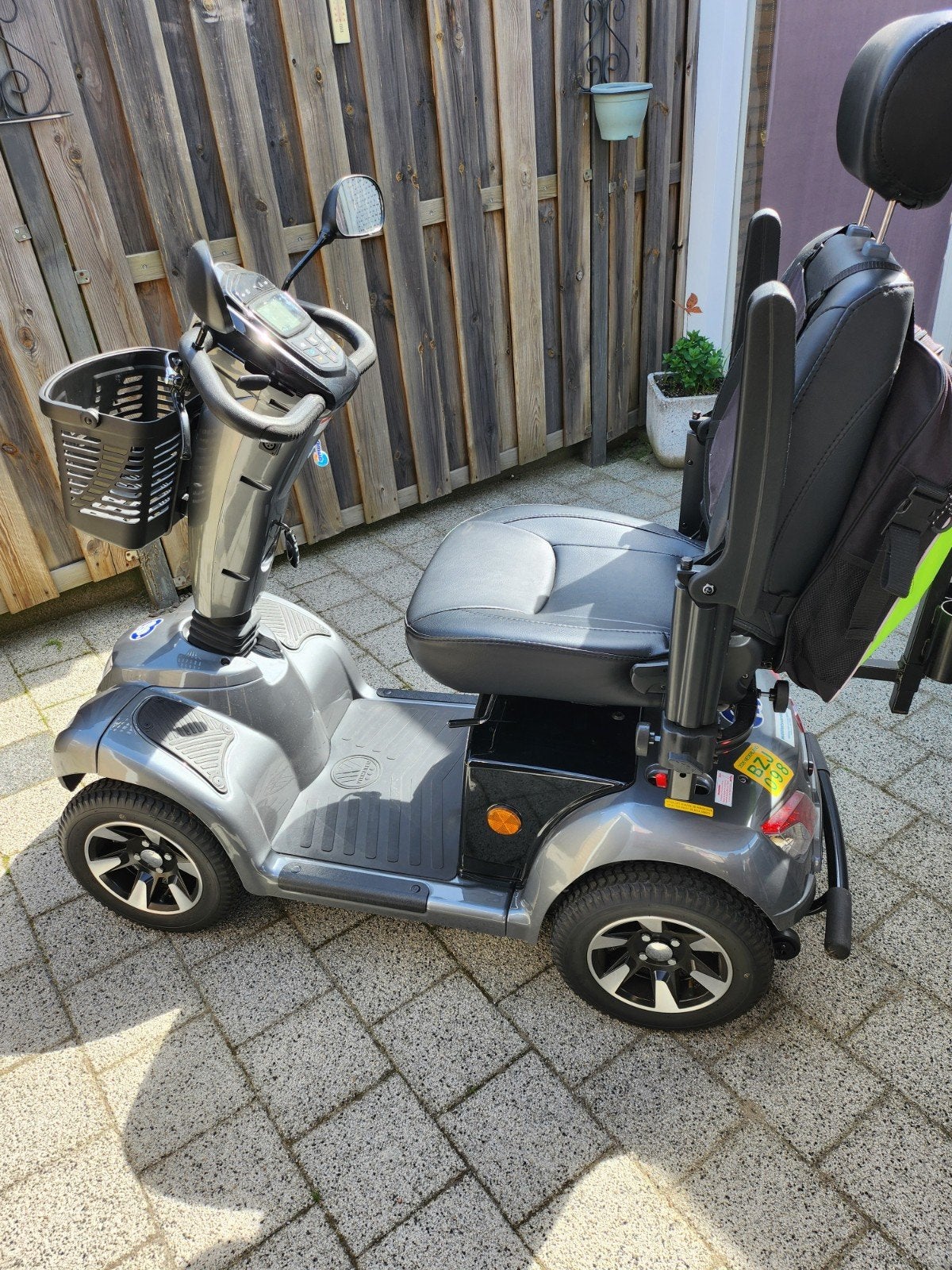 Te koop aangeboden zo goed als nieuw scootmobiel, Ophalen, 46 km of meer, 16 km/u of meer