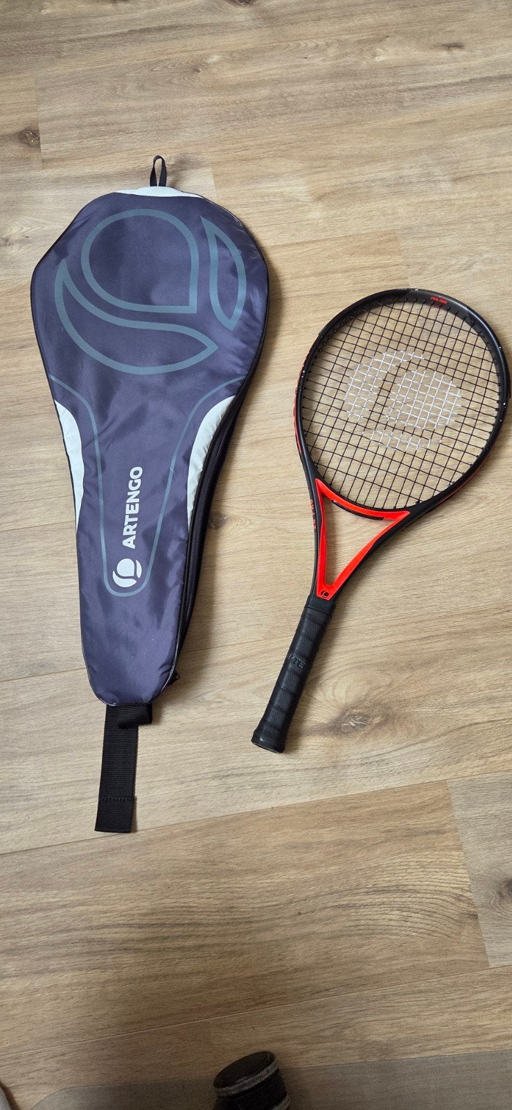 Junior tennisracket met tas - Zeer weinig gebruikt, Sport en Fitness, Tennis, Ophalen of Verzenden, Zo goed als nieuw, Racket