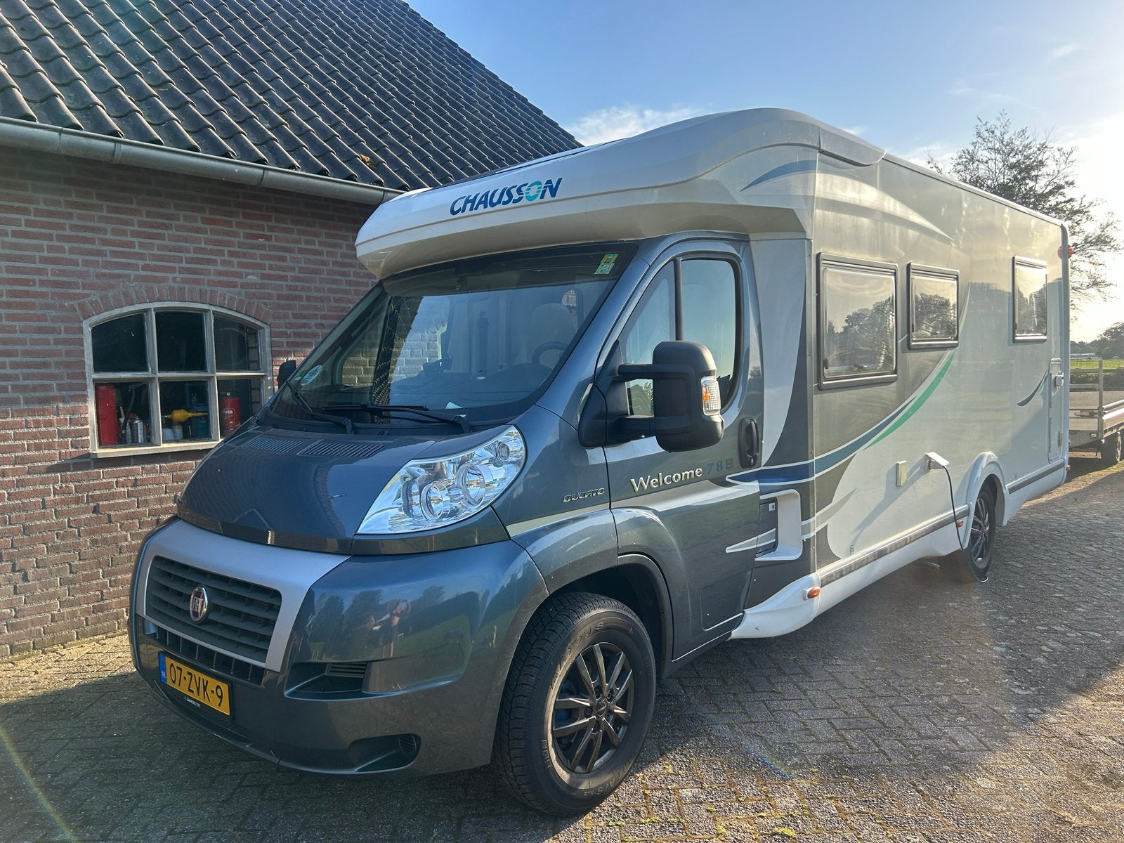 Camper Chausson Welcome 718 EB - automaat, 7 tot 8 meter, Airco, Particulier, 2000 kg en meer