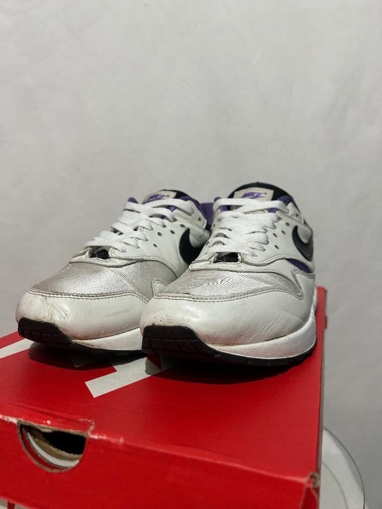 Maat 42 - Nike Air Max 1 DNA CH.1 Huarache Purple Punch, Kleding | Heren, Schoenen, Overige kleuren, Verzenden, Nike, Nike