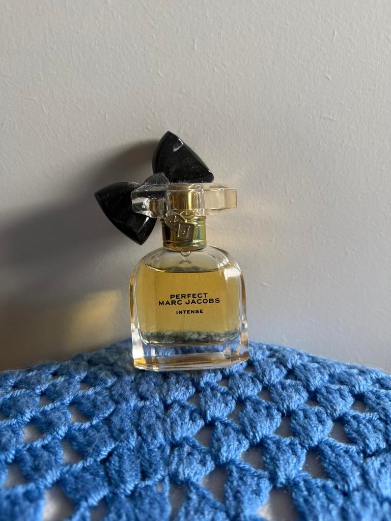 Marc Jacobs - Perfect Intense 30ml Eau de Parfum💕✨, Sieraden, Tassen en Uiterlijk, Uiterlijk | Parfum, Ophalen of Verzenden, Zo goed als nieuw