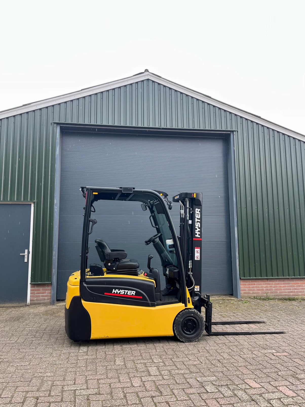Hyster 1.6 electrisch !! - bj 2022 - side shift - free lift, Hyster, Hyster, Heftruck, 1000 tot 2000 kg