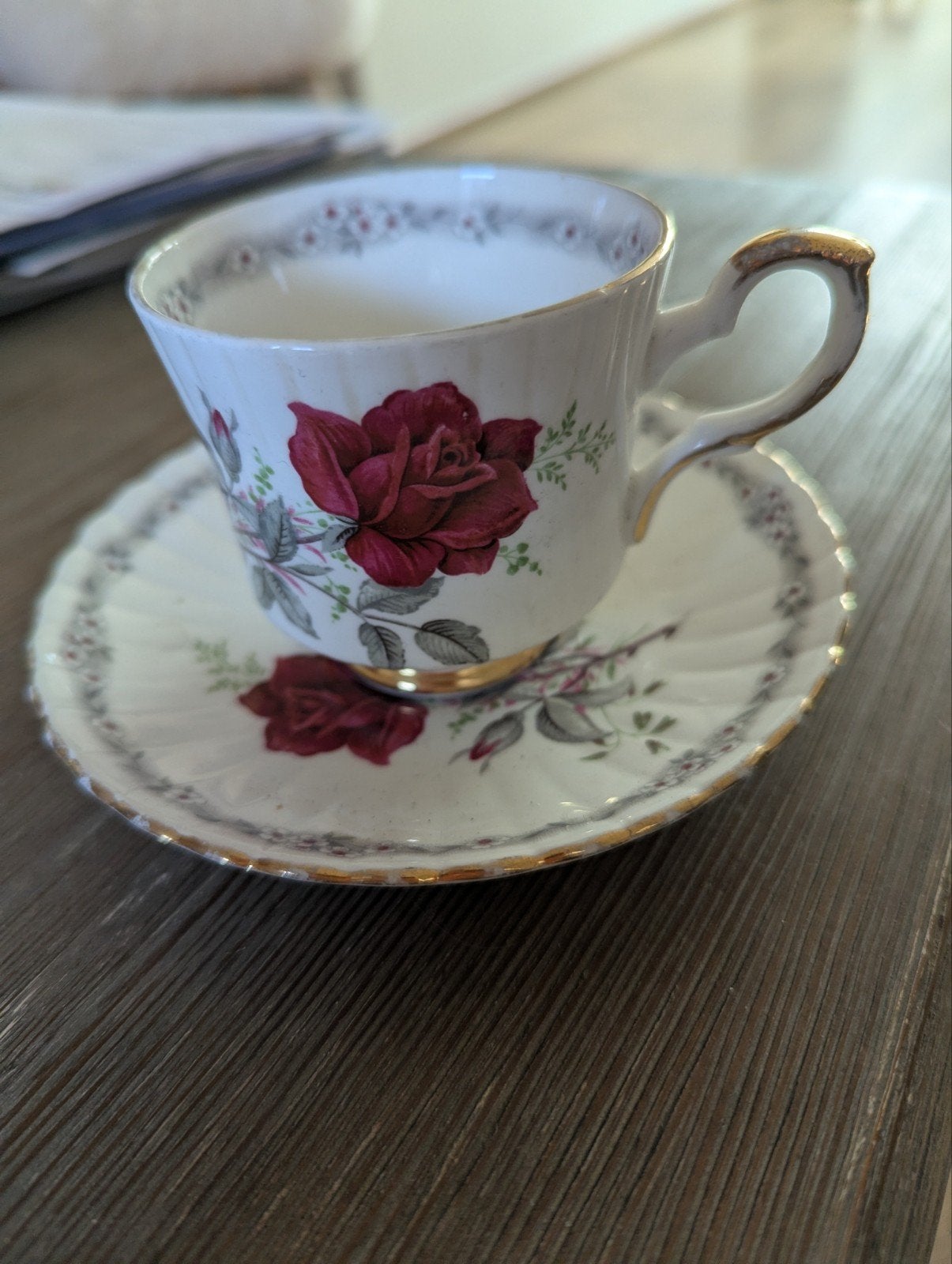 Royal Stafford 'Roses to Remember' Kop en Schotel, Ophalen of Verzenden