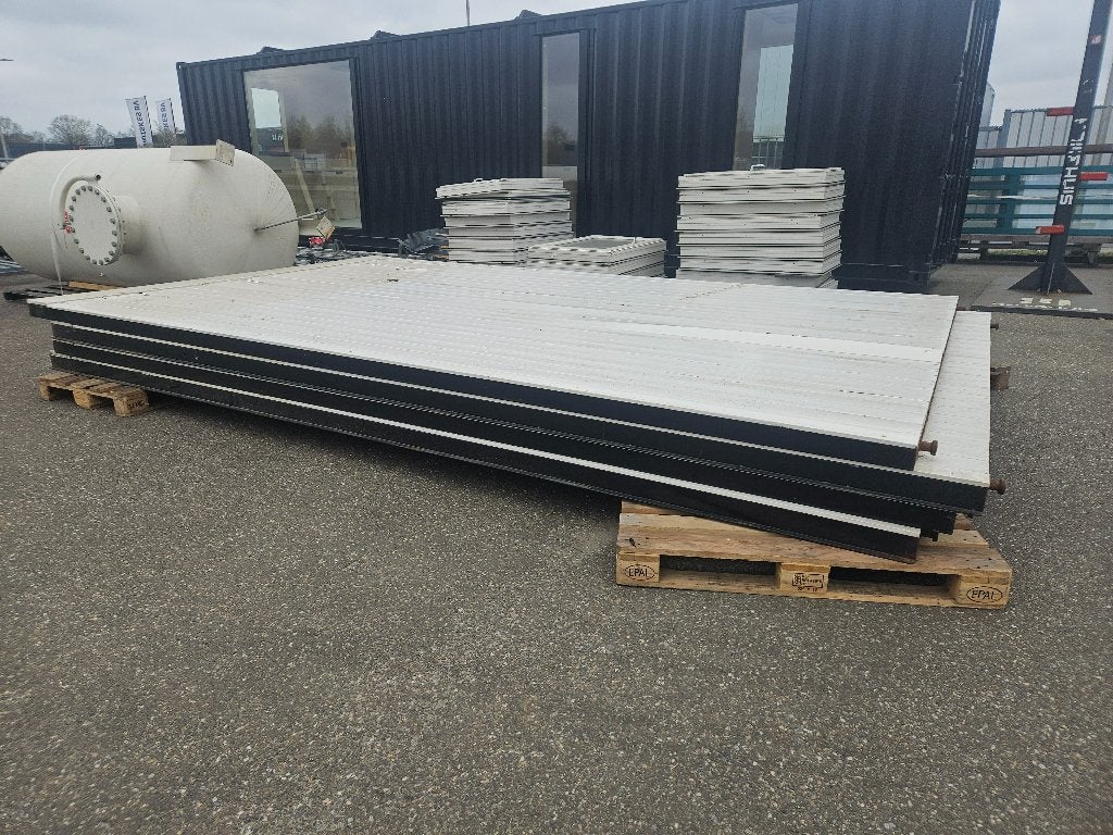 Garagedeuren schuurdeuren schuifdeuren loodsdeuren ( 379 )