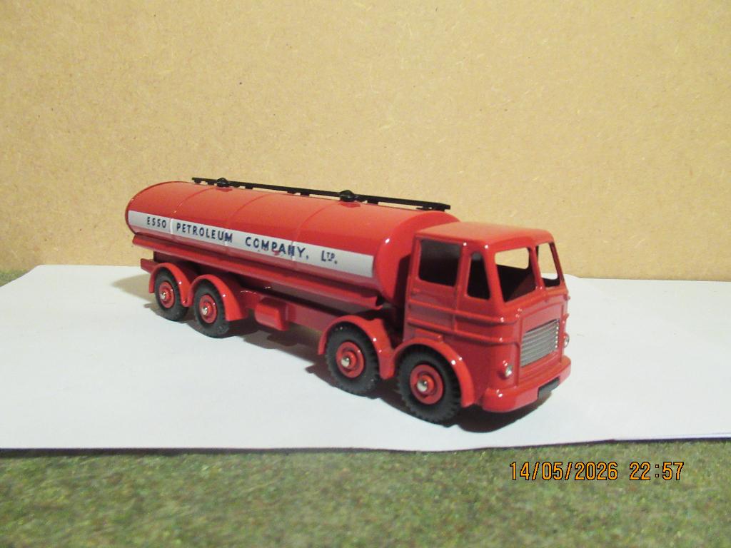 Dinky toy  Leyland octopus, Hobby en Vrije tijd, Modelauto's | 1:43, Ophalen of Verzenden, Zo goed als nieuw, Bus of Vrachtwagen
