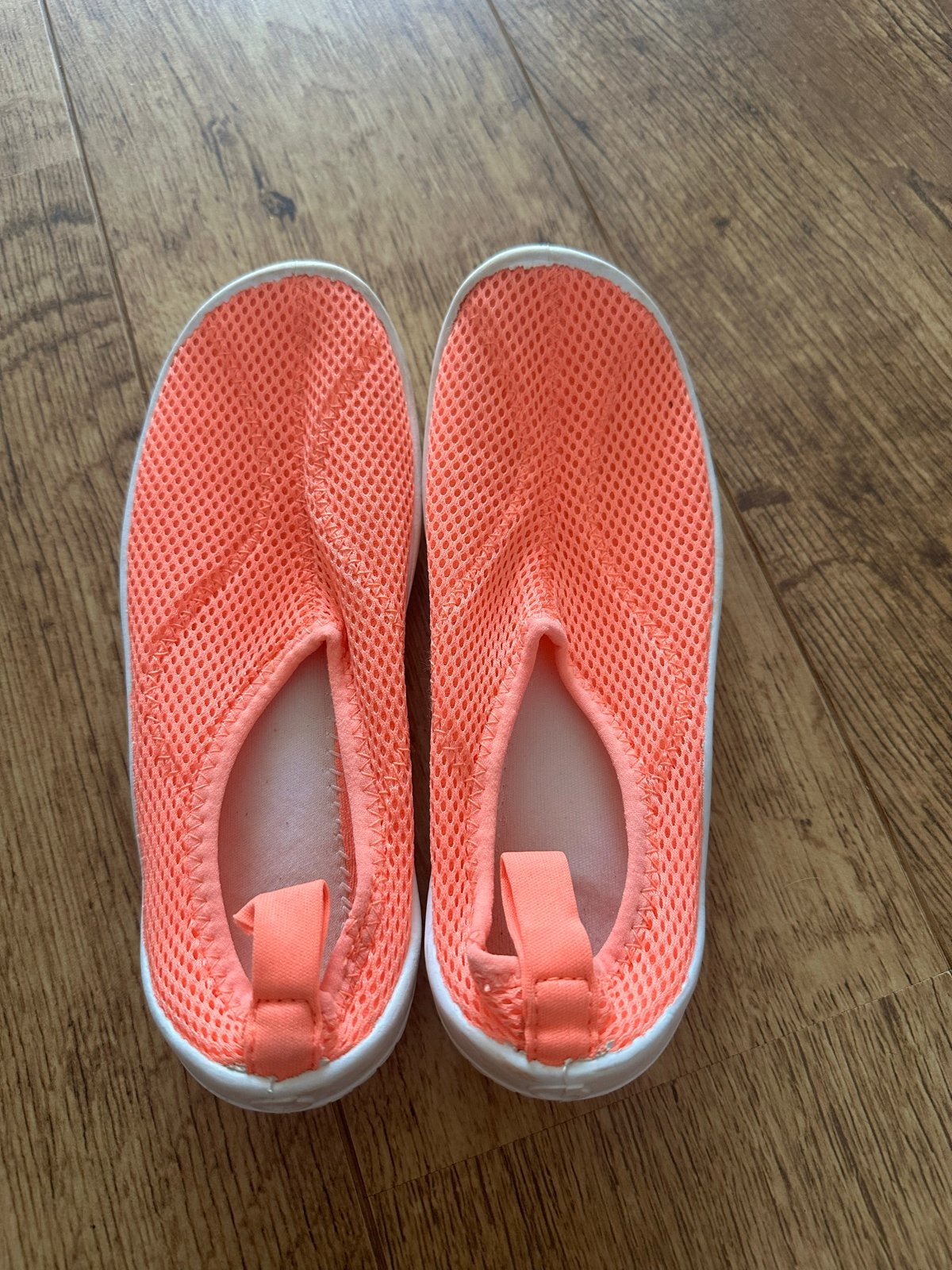 Oranje waterschoenen maat 32-33, Kinderen en Baby's, Kinderkleding | Schoenen en Sokken, Ophalen, Gebruikt, Jongen of Meisje, Schoenen