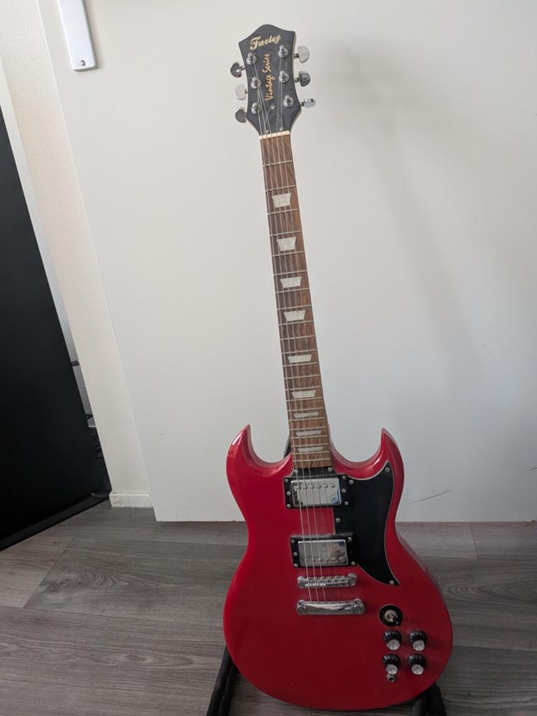elektrisch gitaar fanzley, Ophalen of Verzenden, Solid body, Overige merken