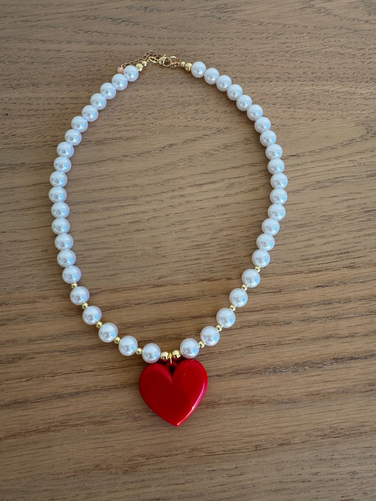 Parelketting met rood hartje, Met hanger, Kunststof, Wit, Nieuw