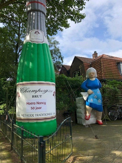 Opblaasbare champagne fles 6 meter hoog, Ophalen, Gebruikt, Overige