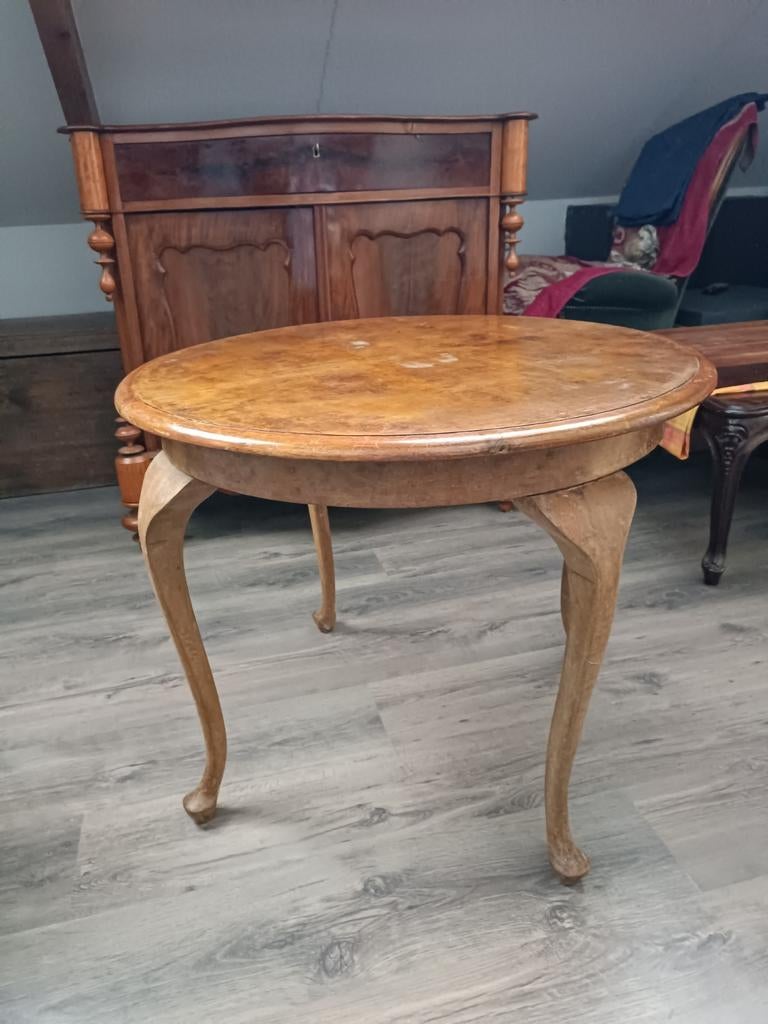Antieke Ronde Wortelnoten Salontafel, Ophalen