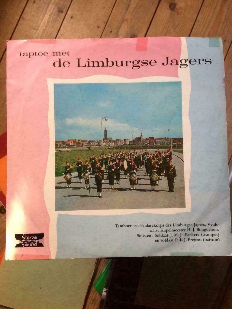 Taptoe met de Limburgse jagers. LP, Ophalen of Verzenden, 20e eeuw of later, Gelezen
