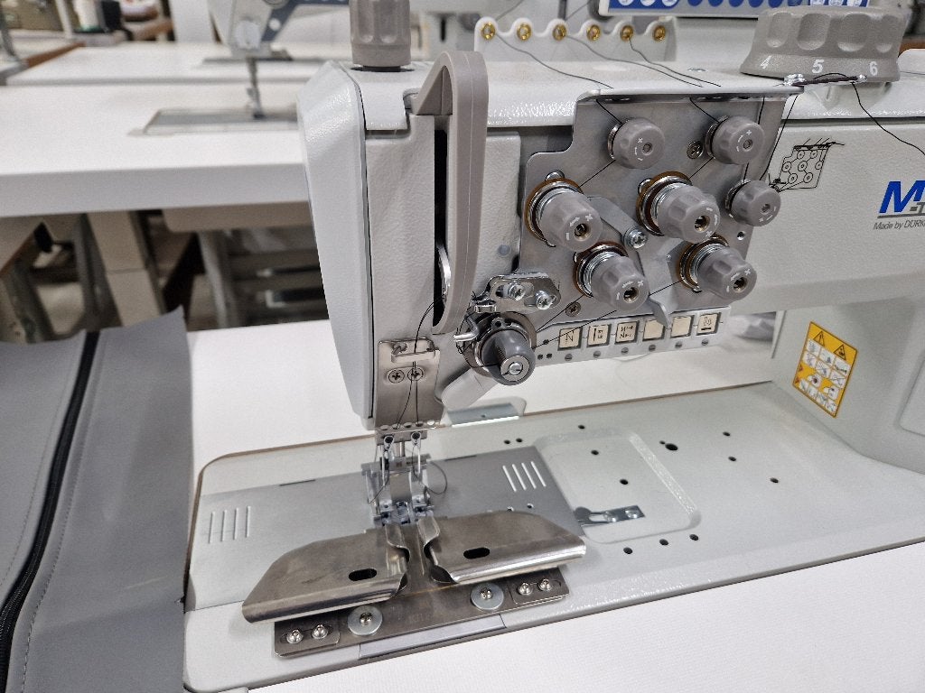Durkopp Adler 21mm naaldafstand voor ritsen te stikken 4, Nieuw, Naaimachine, Industrieel, Ophalen