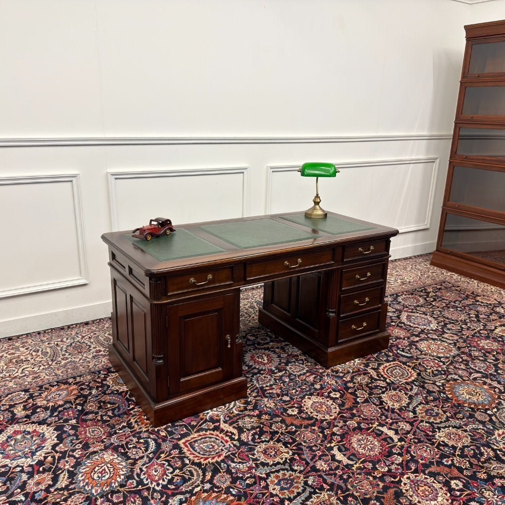 Klassiek Engels Chesterfield Bureau, Ophalen of Verzenden