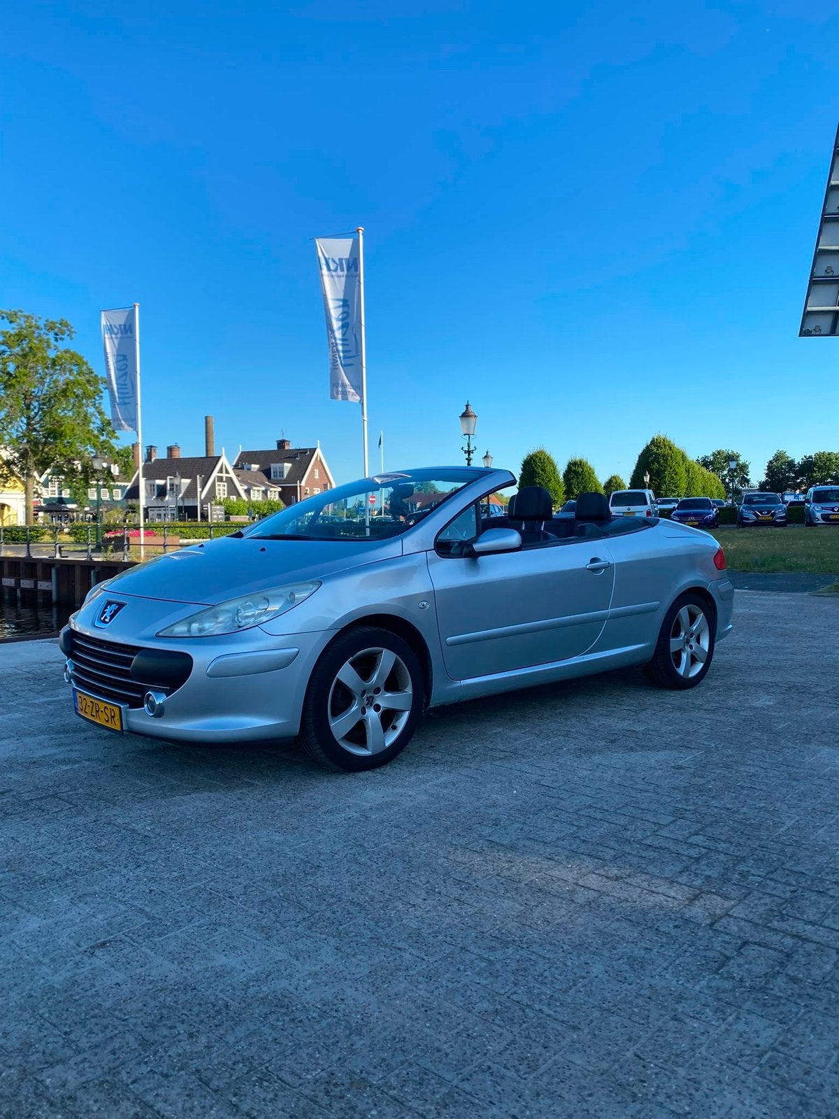 Peugeot 307 2.0 16V CC 2008 Grijs, Voorwielaandrijving, 4 cilinders, Cabriolet, 4 stoelen