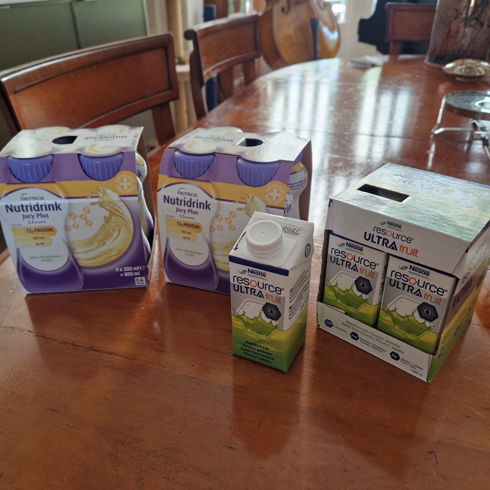 Nutricia Nutridrink en Nestlé Resource Ultra Fruit11, Ophalen of Verzenden