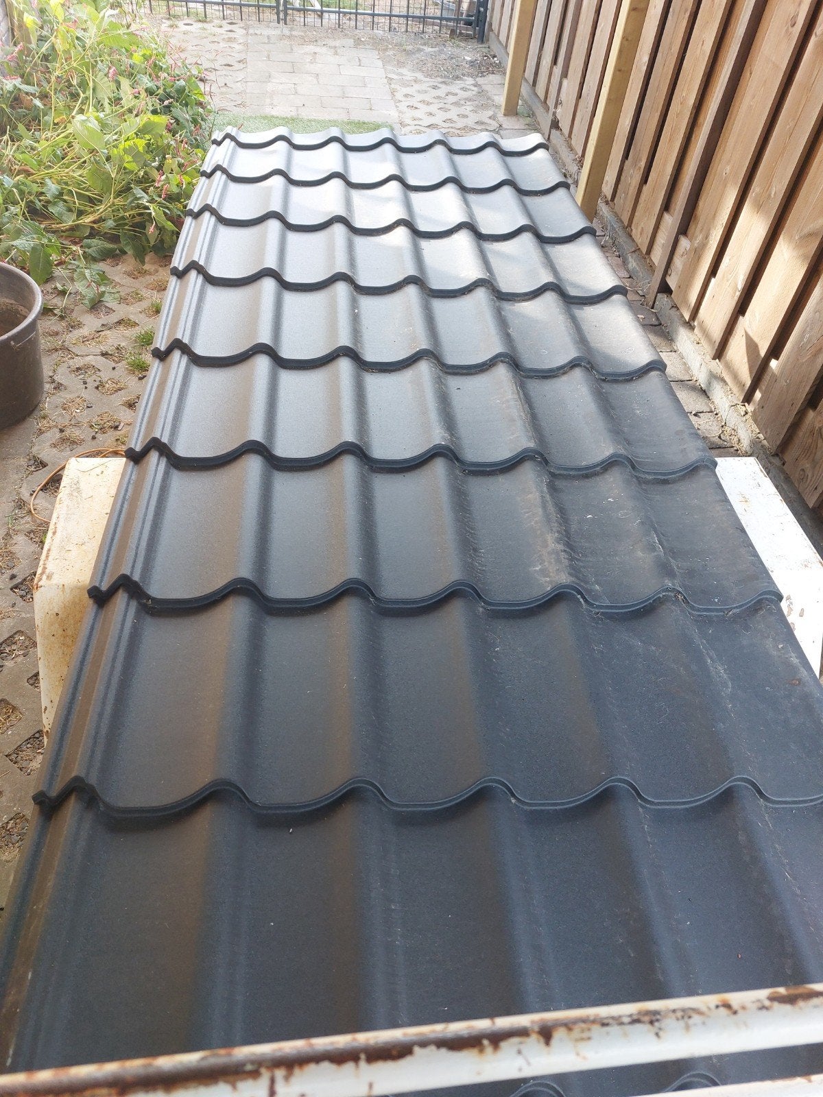 Zwarte dakpanplaten - 295x120 cm - nieuw, Doe-het-zelf en Verbouw, Dakpannen en Dakbedekking, Zwart, Nieuw, 15 m² of meer, Metaal
