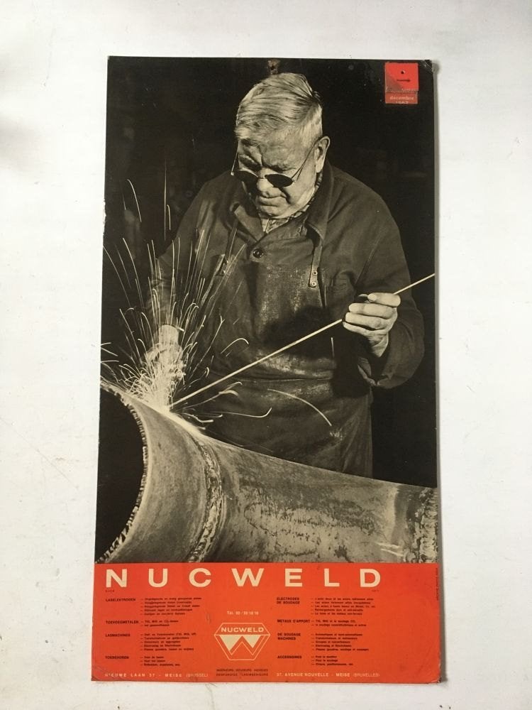 Nucweld reclamebord 1967 - lasser - groot karton 37x68, Ophalen of Verzenden, Gebruikt, Reclamebord