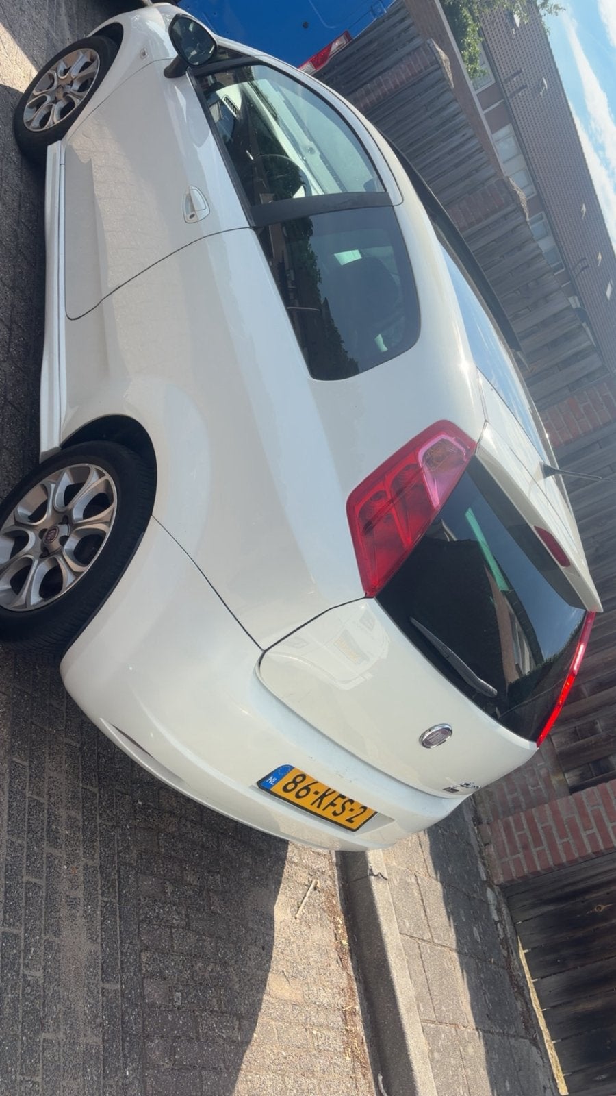 Fiat Punto Dealer onderhouden recent distrubutieriem gedaan, Ophalen