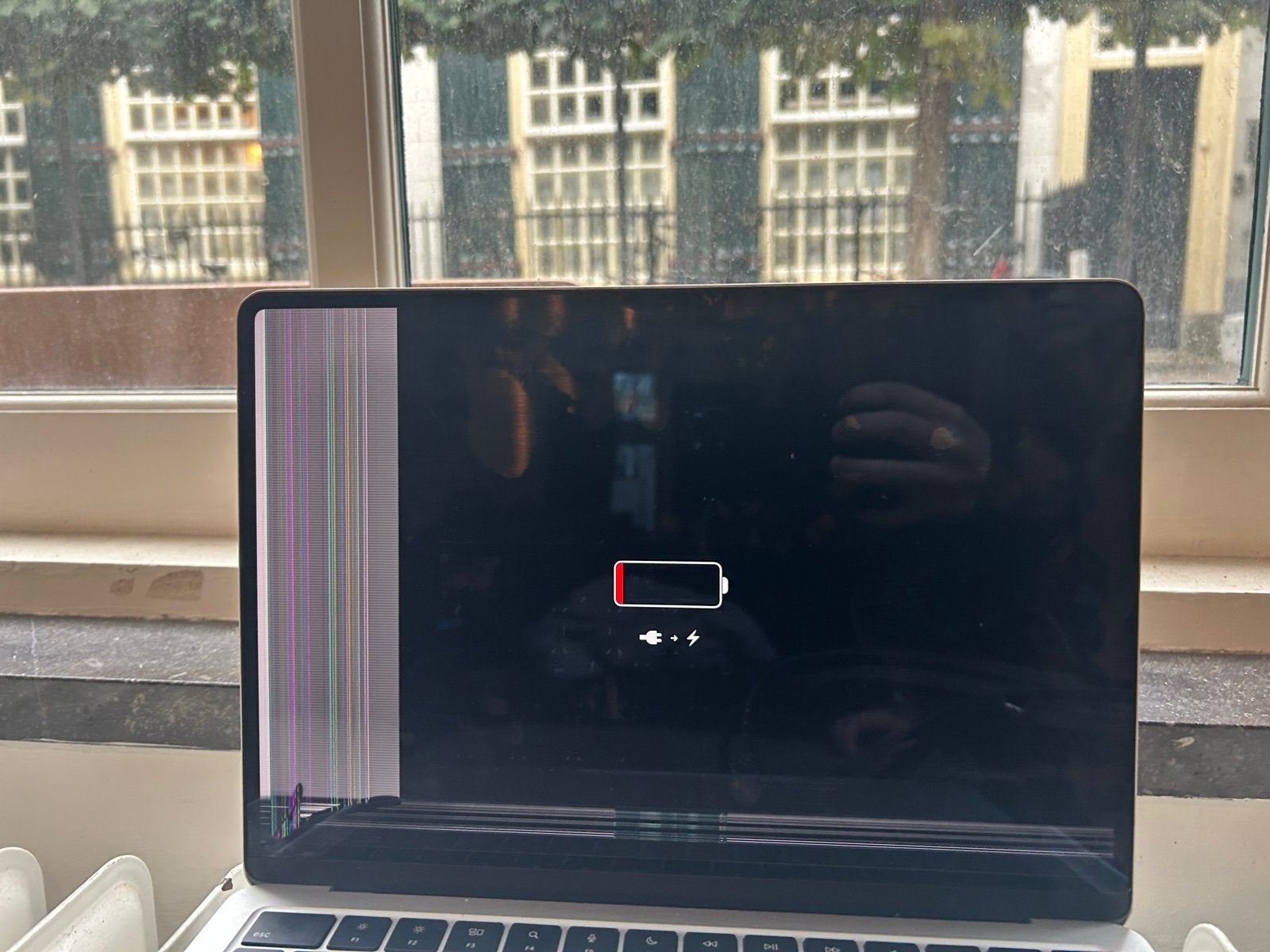 Foto 2 van MacBook Air (2022) DEFECT