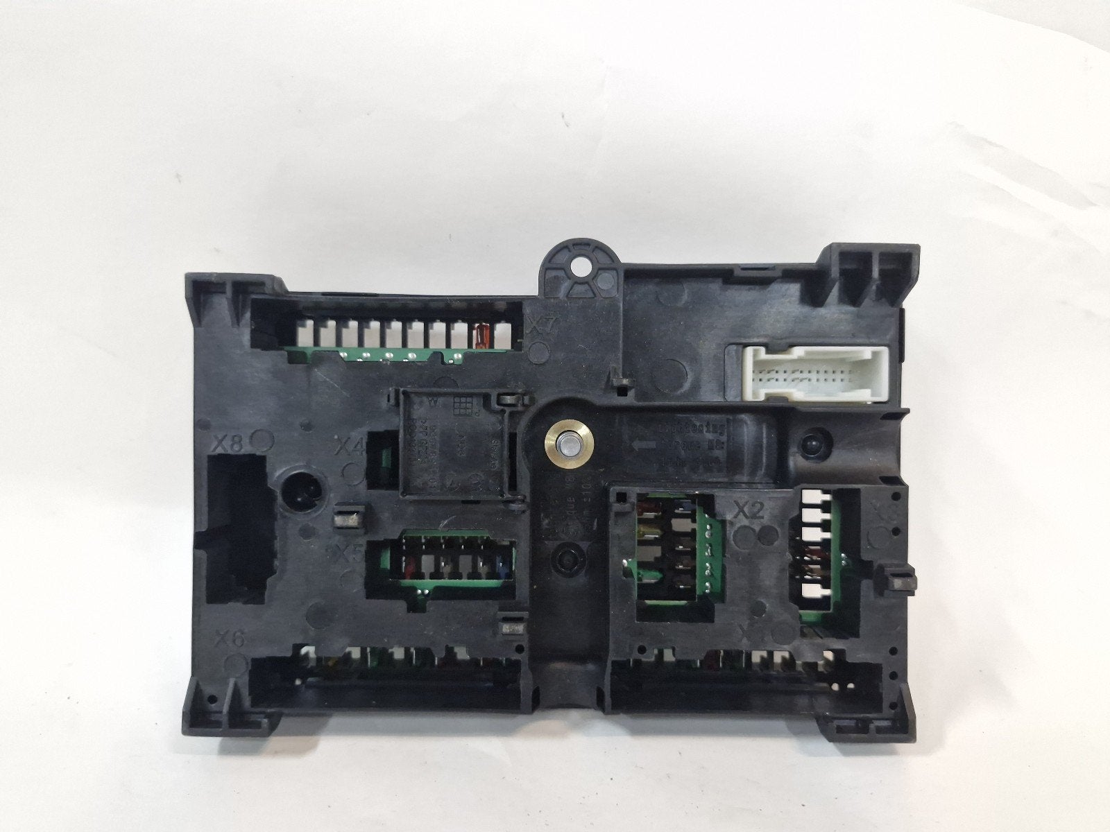 ZEKERINGKAST STROOMVERDELER BMW 3 serie (G20), Gebruikt, BMW, Petuelring 130
80809  München, DE, Bayerische Motoren Werke AG