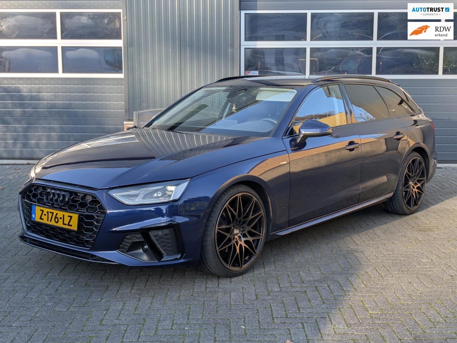 Audi A4 Avant 2.0 TFSIe S-LINE 20" VOL LEDER VIRTUAL DISPLAY, Auto's, Dealer onderhouden, Gebruikt, Zwart, 4 cilinders