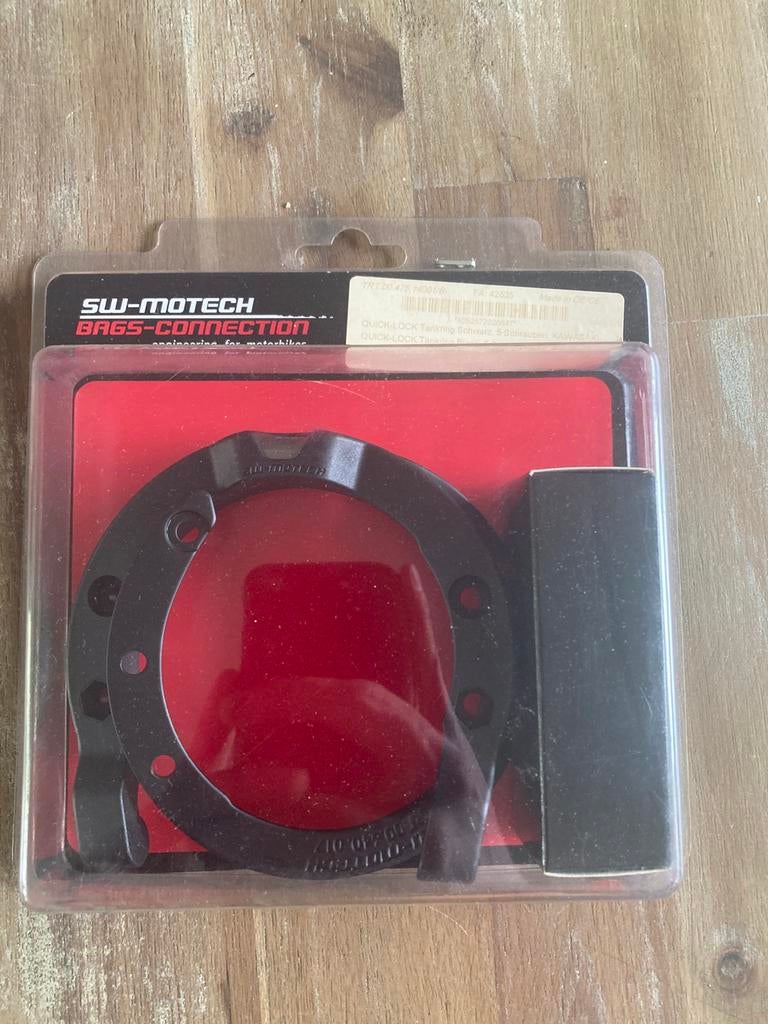 SW-motech Quick Lock tankring Kawasaki 5 schroeven, Ophalen of Verzenden, Nieuw