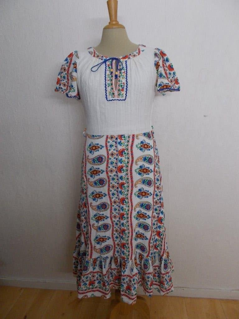 Folkore 100% katoenen vintage jurk! S, Kleding | Dames, Jurken, Zo goed als nieuw, Maat 36 (S), Meerkleurig, Onder de knie, Verzenden