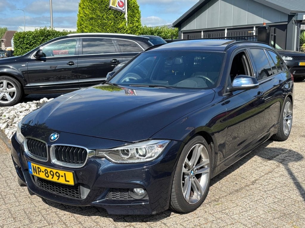 BMW 3 Serie Touring 330D High Exe 2014 M-Pakket Panodak HUD, Auto's, Automaat, Euro 5, Achterwielaandrijving, 2993 cc