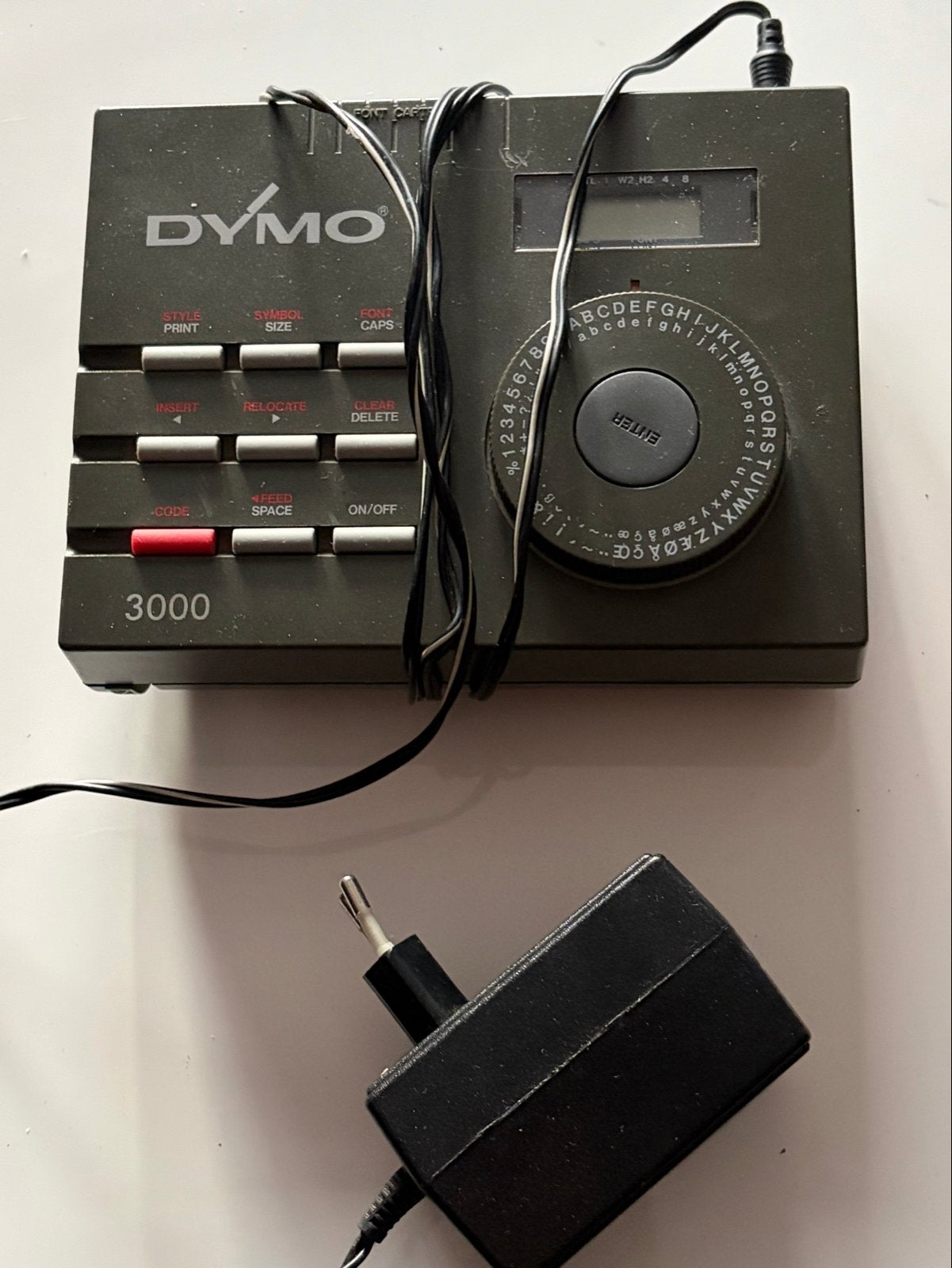 Dymo 3000 Labelmaker met adapter, Ophalen of Verzenden, Gebruikt, Qwerty, Tape-label
