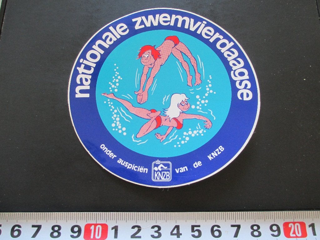 sticker KNZB Nationale zwemvierdaagse   GT187 *, Ophalen, Zo goed als nieuw