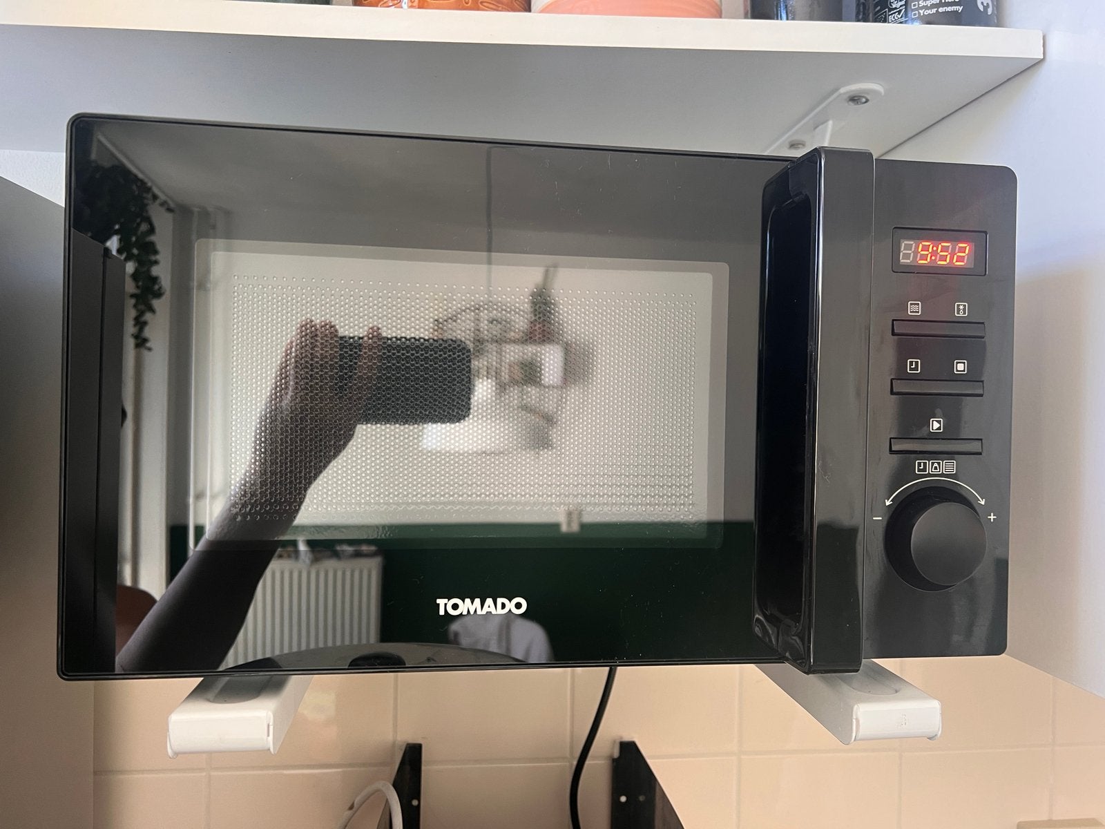 Tomado TMS2002B magnetron 20 liter, Witgoed en Apparatuur, Magnetrons, Ophalen, Zo goed als nieuw, Inbouw, Minder dan 45 cm