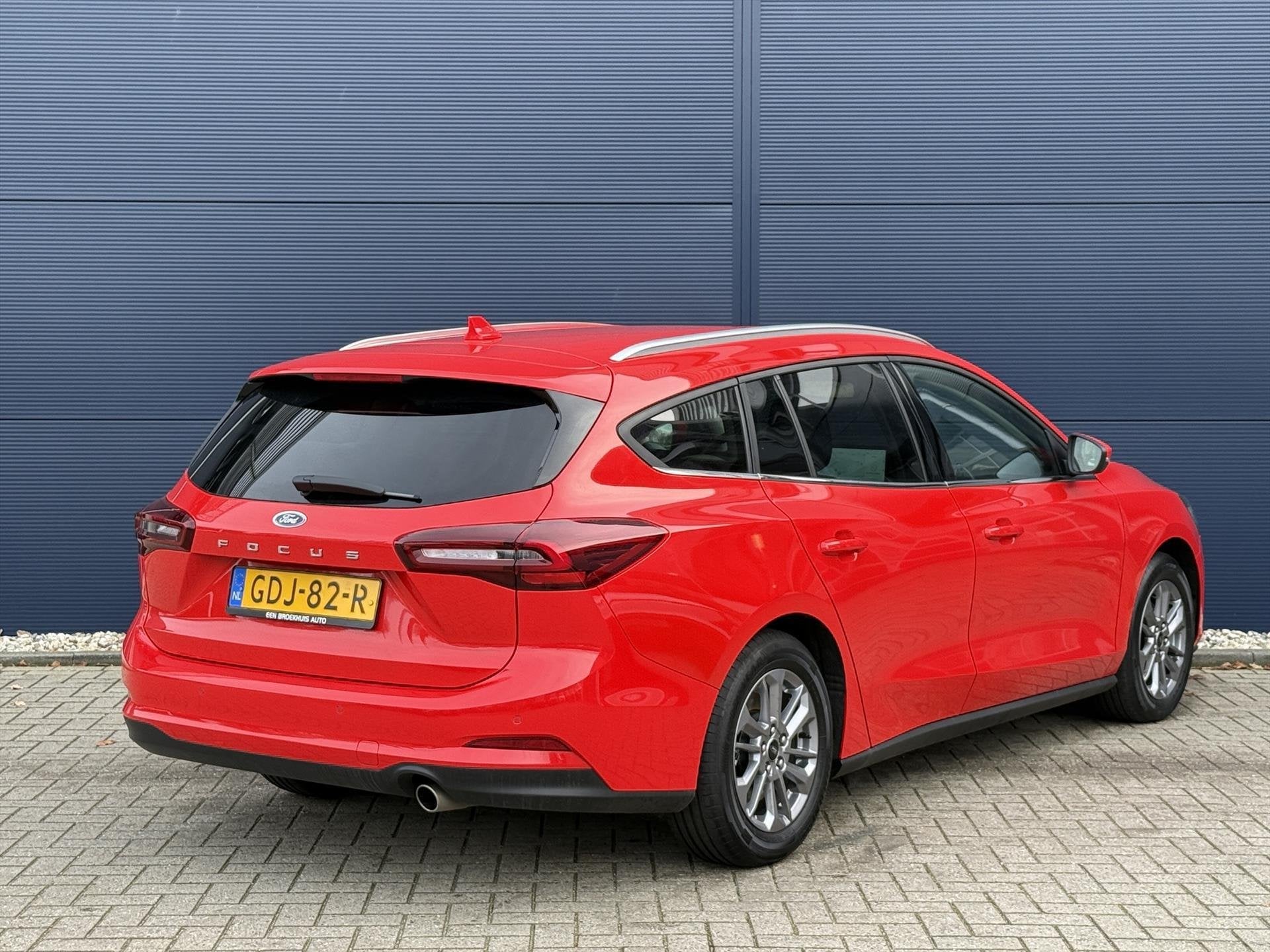 Ford Focus Wagon 1.0 EcoBoost Hybrid 155pk Powershift \ Auto, Auto's, Stof, Gebruikt, Origineel Nederlands, 155 pk