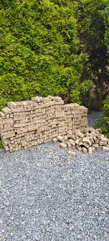 Gebruikte betonnen klinkers - ca. 5 a 6m²., Tuin en Terras, Tegels en Klinkers, Gebruikt, Klinkers, Ophalen of Verzenden, 10 m² of meer