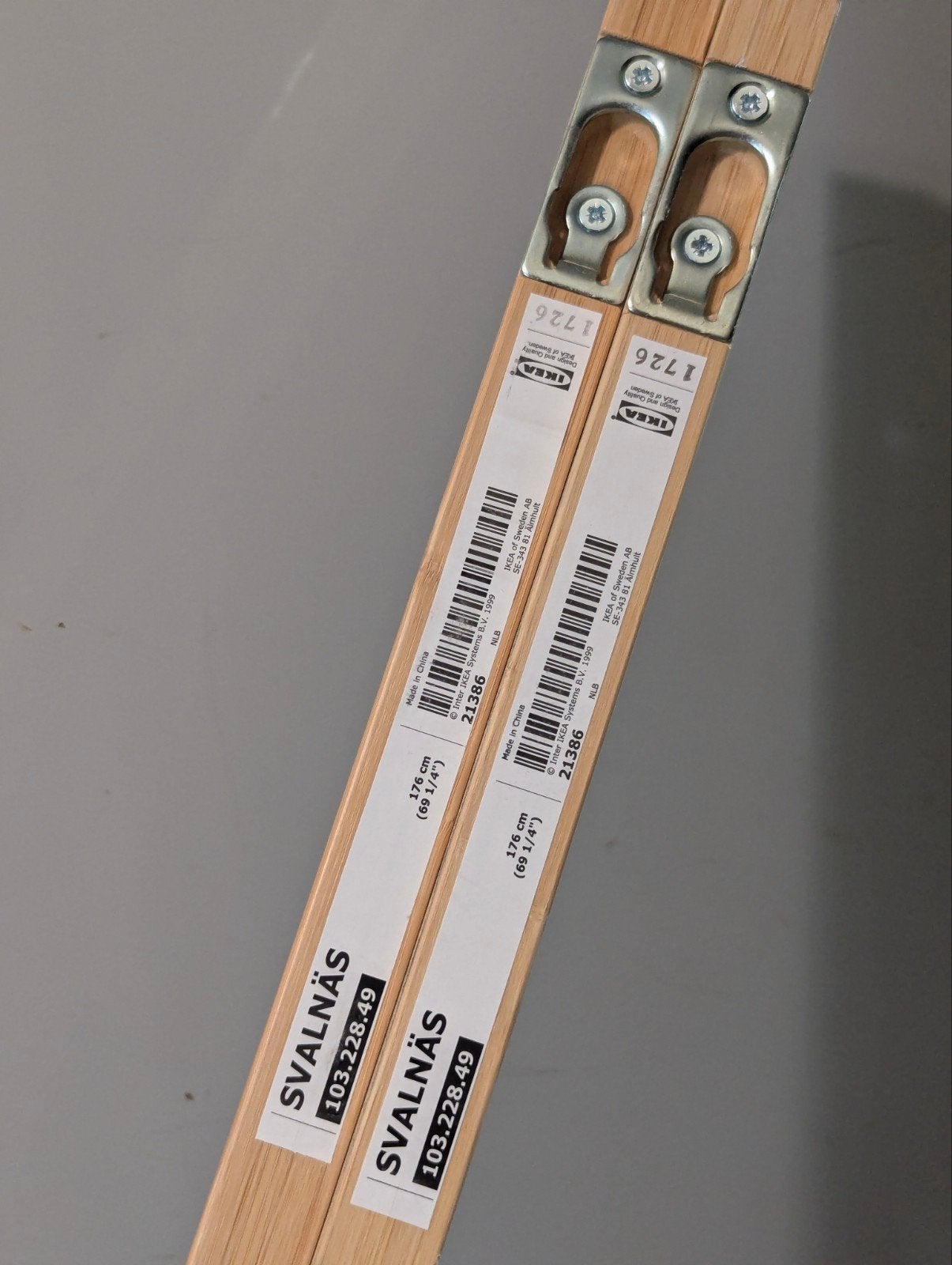 Ikea Svalnas, Ophalen