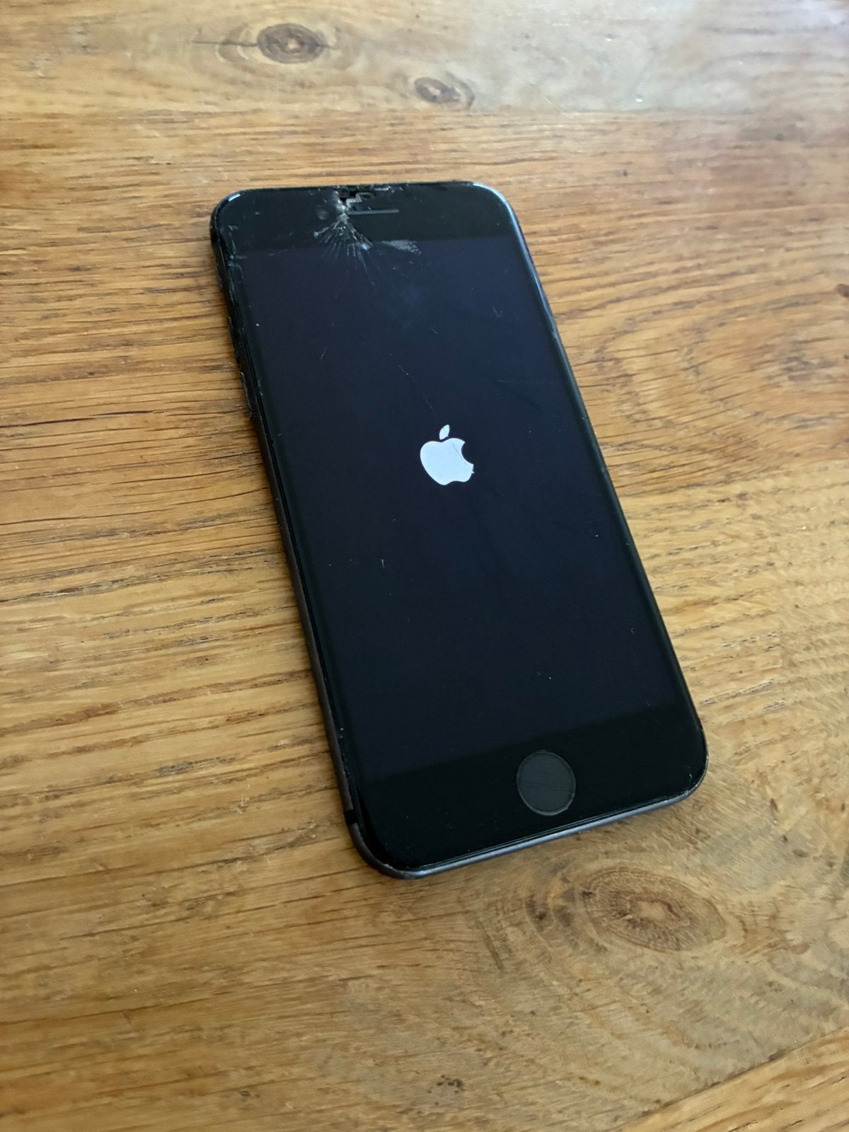 Iphone 8 - zwart defect, Telecommunicatie, Mobiele telefoons | Apple iPhone, Verzenden, Zo goed als nieuw, Zwart, 64 GB