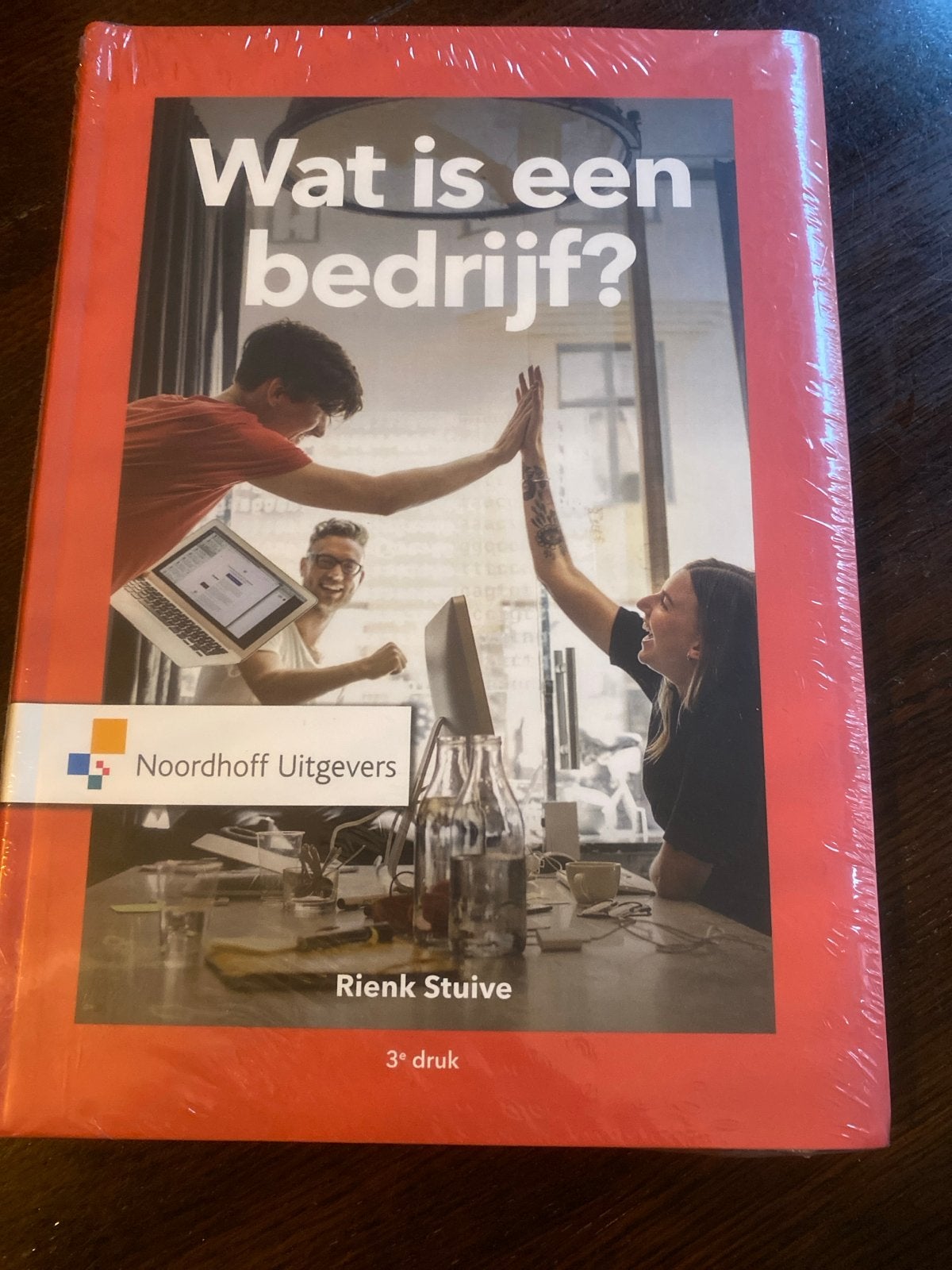 Nieuw boek: Wat is een bedrijf? (3e druk) - Rienk Stuive, Ophalen of Verzenden, Gamma, Nieuw, HBO