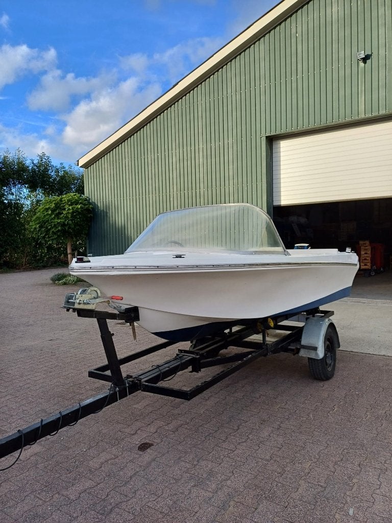 Leuke boot met 20 PK motor incl. trailer, Watersport en Boten, Overige merken, Gebruikt, Buitenboordmotor, Trailer