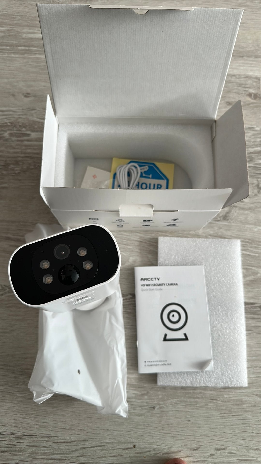 ARCCTV Smart WIFI Beveiligingscamera (Accu + Zonnepaneel), Audio, Tv en Foto, Ophalen of Verzenden, Nieuw, Buitencamera
