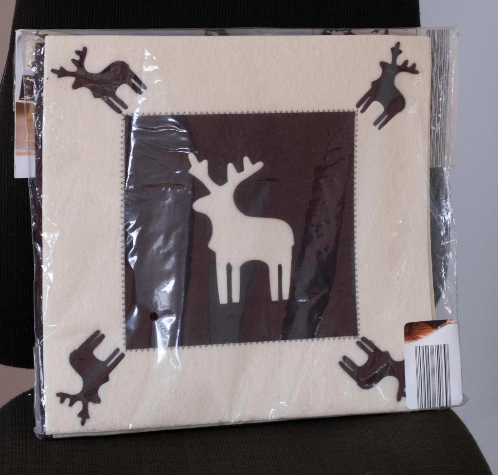 4 placemats, Huis en Inrichting, Keuken | Textiel, Ophalen of Verzenden, Nieuw, Beige, Placemat