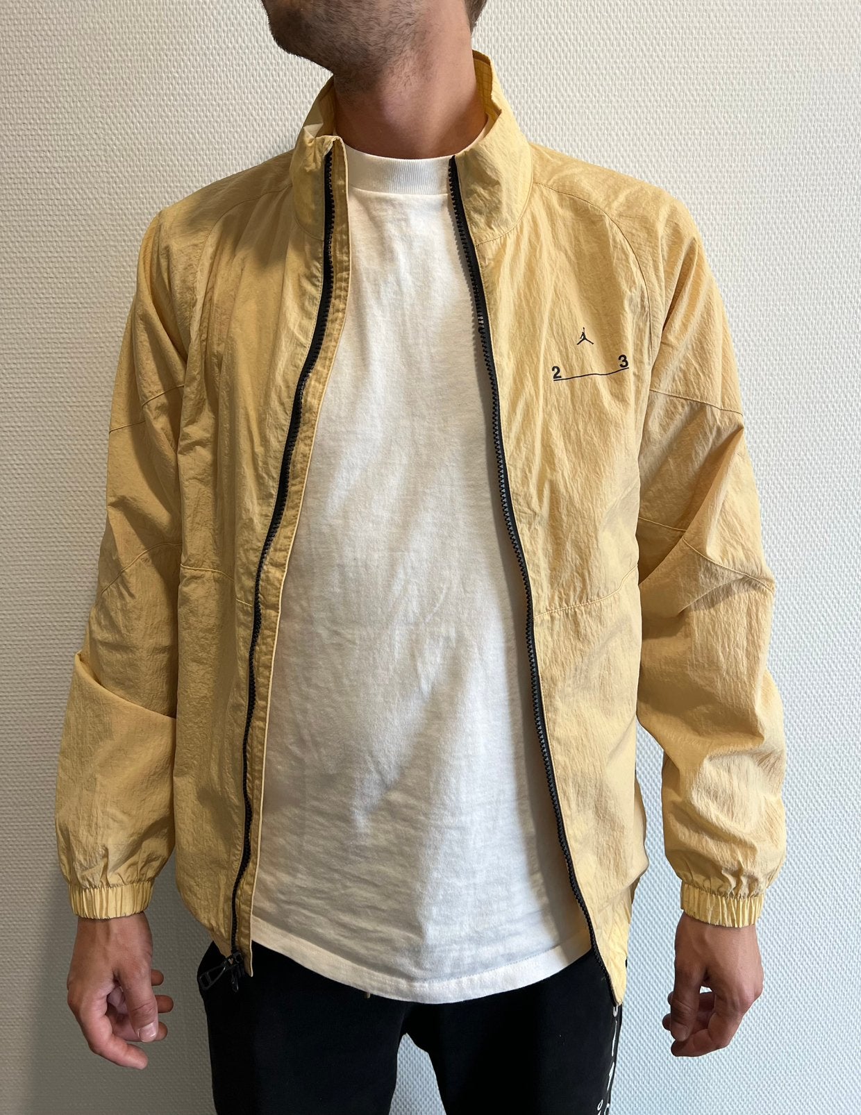 Nike Jordan herfst jas maat XS nieuw, Ophalen of Verzenden, Zo goed als nieuw, Maat 46 (S) of kleiner, Beige