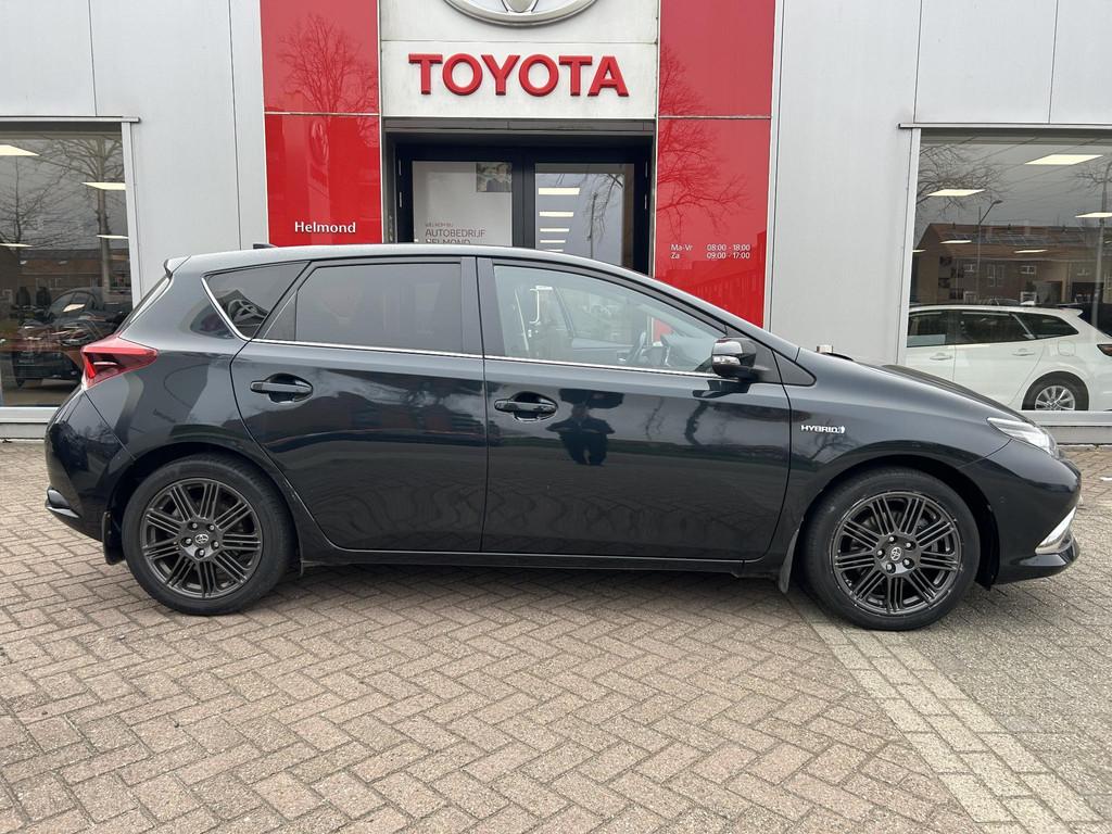 Toyota Auris 1.8 Hybrid Executive Go Trekhaak | Stoelverwarm, Auto's, Gebruikt, Euro 6, 4 cilinders, Origineel Nederlands